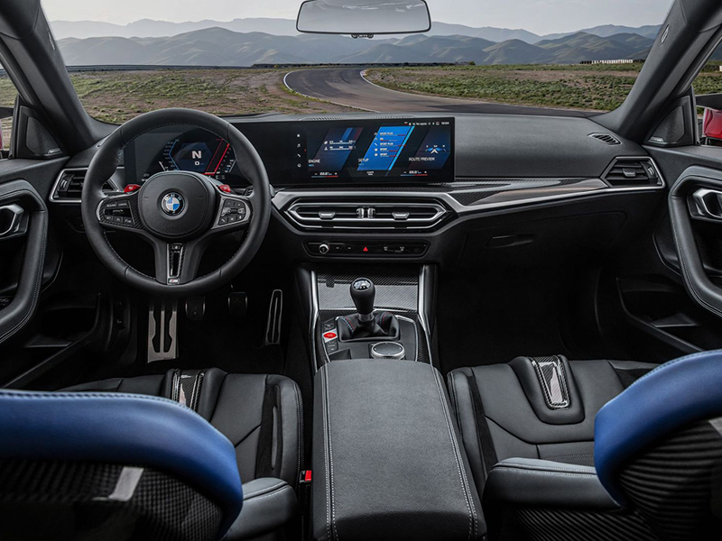 سيارة BMW M2 الجديدة كلياً تجسد المعنى الحقيقي لمتعة القيادة